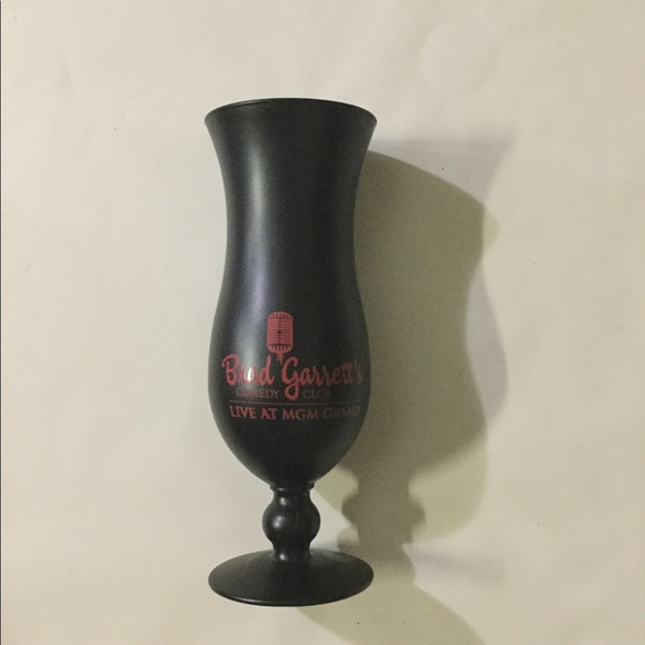 Brad Garrett’s COMEDY CLUB Live At MGM Grand Glass - Picture 4 of 8